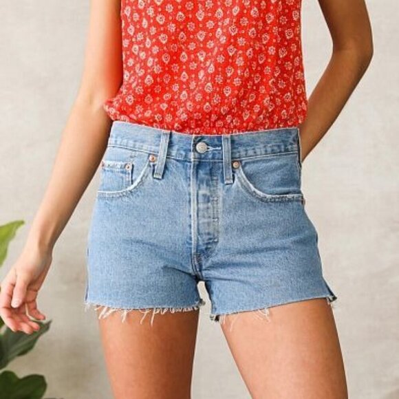Levi's Pants - Levi’s 501 Original Jean Shorts - Ojai Light Stone Wash - Size 31